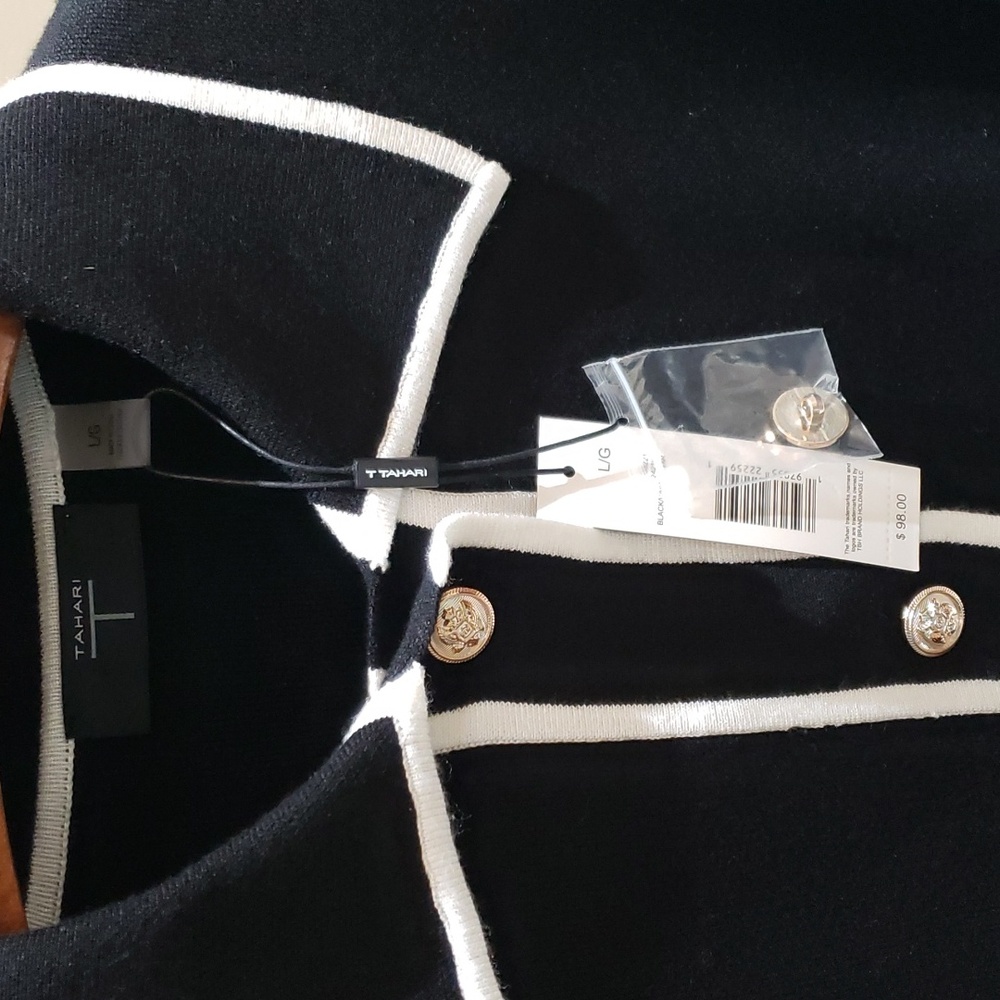Tahari Black and White Women's Sweater - Picture 12 of 16